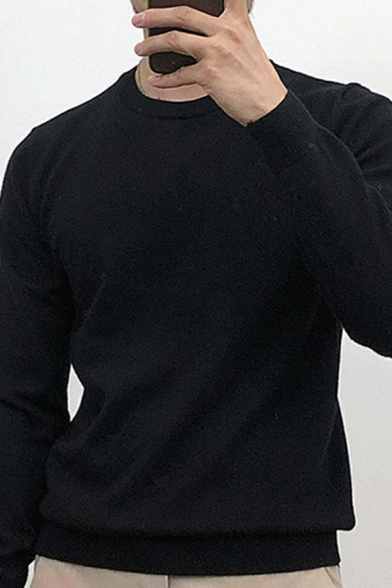 Simple Men's Sweater Solid Color Round Collar Long Sleeves Slim Pullover