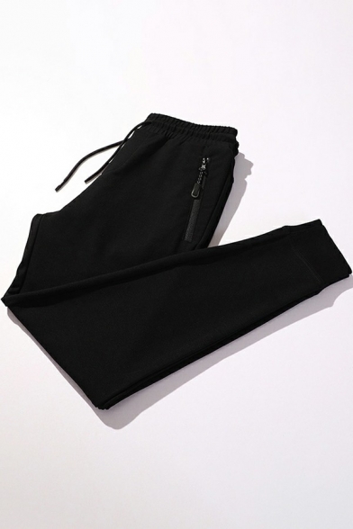 Basic Sweatpants Solid Color Zipper Pockets Drawstring Elastic Waist Ankle Tapered Fit Sweatpants for Men