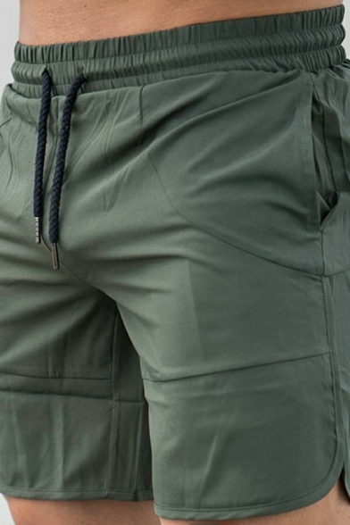Creative Shorts Plain Drawstring Waist Mid-Rised Split Hem Regular Shorts for Men