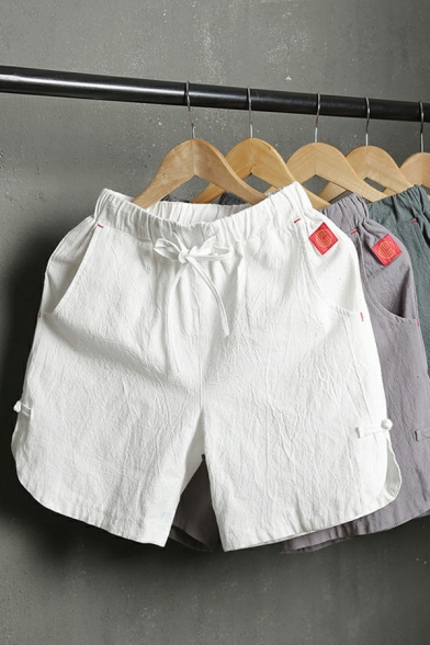 Simple Shorts Pure Color Mid-Rised Side Slits Front Pocket Detail Straight Fit Shorts for Men