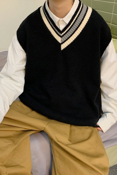 Chic Guy's Sweater Contrast Color Rib Hem V-Neck Sleeveless Regular Knitted Vest