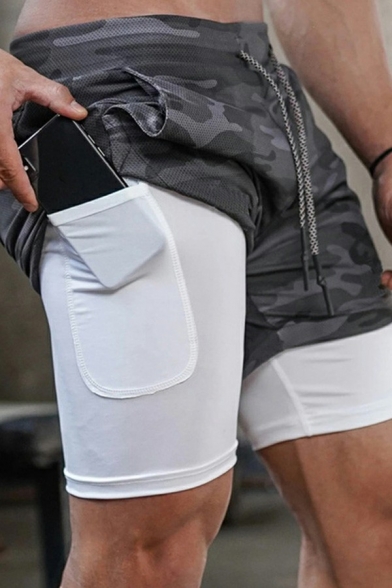 Fashionable Mens Drawstring Shorts Camo Printed Mid-Rised Elastic Waist Skinny Fit Shorts