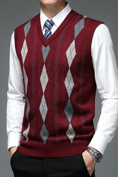 Trendy Mens Knitted Vest Argyle Print Sleeveless V-Neck Rib Hem Regular Fitted Sweater Vest