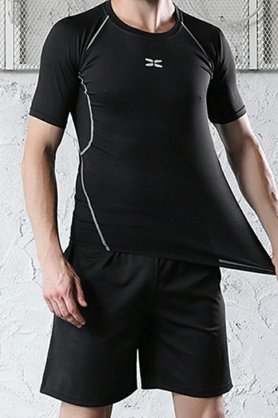 Elegant Guys Set Logo Pattern Short Sleeves Round Neck T-Shirt Elasticated Waist Shorts Set