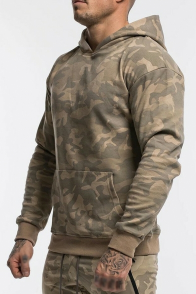 Athletic Guys Set Camo Printed Hoodie Front Pocket Drawcord Full Length Pants Fitted Set
