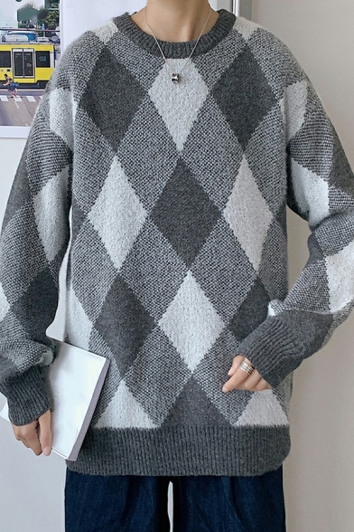 Leisure Men's Sweater Rhombus Pattern Round Neck Long-Sleeved Loose Fitted Pullover Sweater