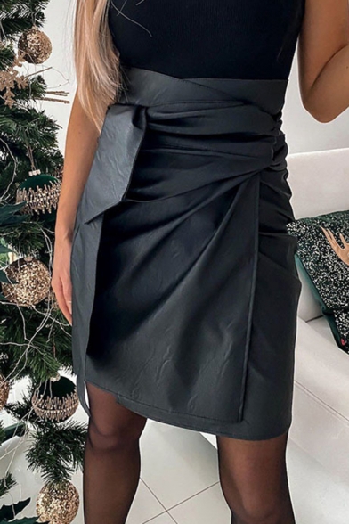 Classic Womens PU Skirt Tied Front High Waist A-Line Mini Skirt in Black