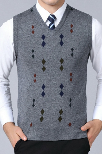 Basic Sweater Vest Diamond Pattern V-Neck Regular Fit Knitted Vest for Men