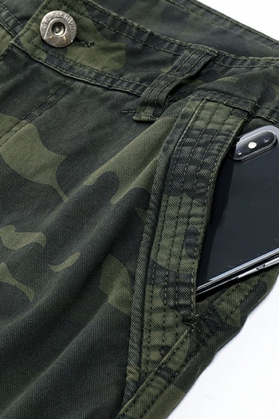 Modern Mens Cargo Pants Camouflage Button Placket Mid Rise Regular Fit Cargo Pants with Pocket