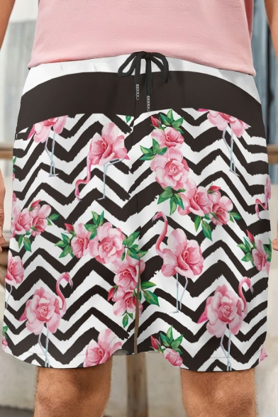 Men Casual Shorts Floral Print Drawstring Waist Pocket Detail Mid Rise Regular Fit Shorts in Pink