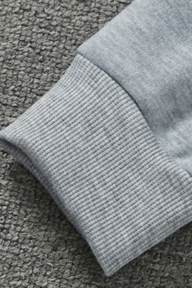 Simple Mens Sweatshirt Solid Color Round Neck Long-Sleeved Regular Fit Sweatshirt