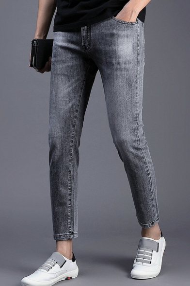 Modern Mens Plain Jeans Medium Wash Pocket Detail Zipper Placket Jeans