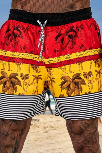 Men Edgy Shorts Tropical Pattern Drawstring Waist Loose Fit Mid Rise Pocket Shorts