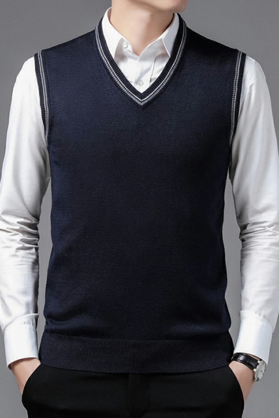 Modern Knitted Vest Contrast Line V-Neck Sleeveless Slim Fitted Knitted Vest for Men