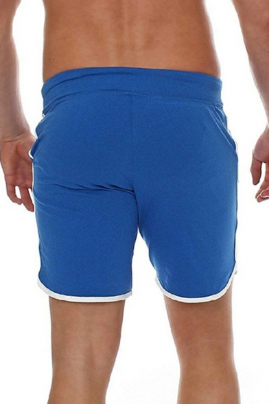 Men Modern Shorts Contrast Line Print Elastic Waist Drawstring Shorts