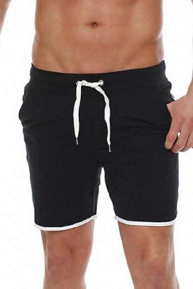 Men Modern Shorts Contrast Line Print Elastic Waist Drawstring Shorts