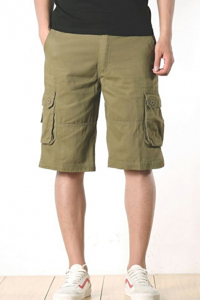 Dashing Solid Mid Rise Regular Flap Pocket Zip Closure Cargo Shorts for Men