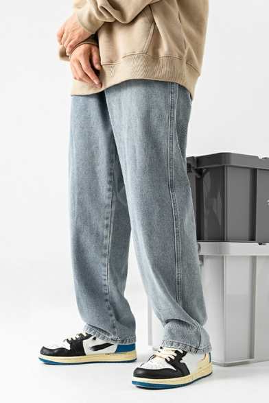 Men Modern Plain Pocket Detailed Full Length Mid Rise Loose Fitted Zip Fly Jeans