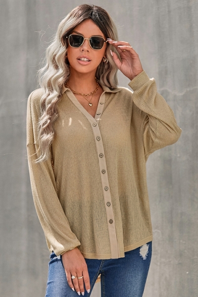 Elegant Girls Whole Colored Spread Collar Long Sleeve Regular Button Closure Knitted Top