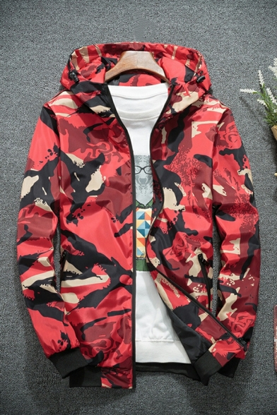 Modern Guys Camouflage Pattern Pocket Long Sleeve Hooded Regular Fit Zip Closure Jacket