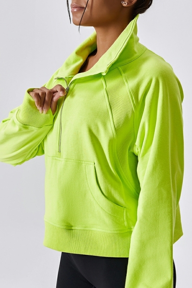 Cool Women Whole Colored Long Sleeves Spread Collar Regular Fit Zipper Sweatshirt