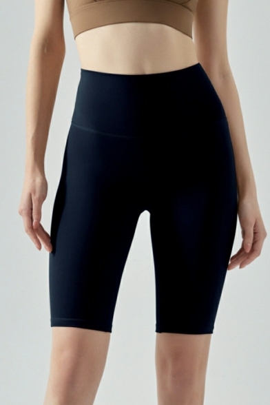 Skinny Fit Plain Polyester Sports Shorts Mid Length Sporty Shorts With Elastic Waist