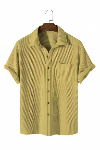 Modern Men’s Plain Lapel Neck Short Sleeve Relax-Fit Button-down Shirt With Pocket