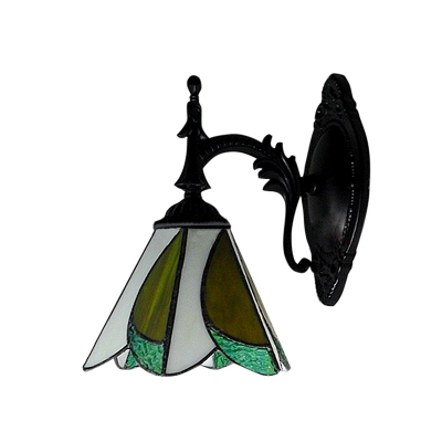 7 Inches Width Tiffany Designed Wall Sconce with One Light