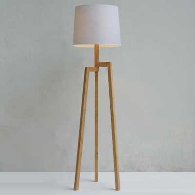 tripod style floor lamps