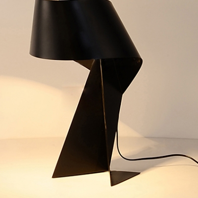 Modern Metal Made Mini Table Lamp in White/Black/Red