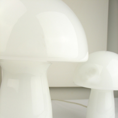 Graceful and Bold Design Mushroom Designer Table Lamps for Restaurant