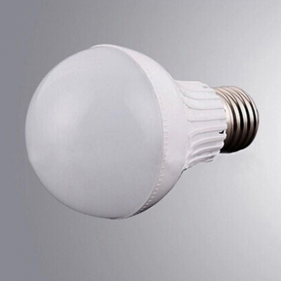 3W 180° E27 6000K LED Ball Bulb in White PC
