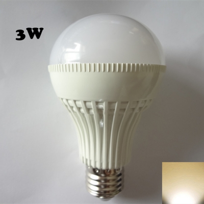 180° E27 3W 3000K LED Ball Bulb in White PC