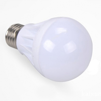 9W E27 Warm White Light LED Globe Bulb