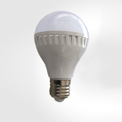 E27 5W 300lm  Warm White Light LED Ball Bulb