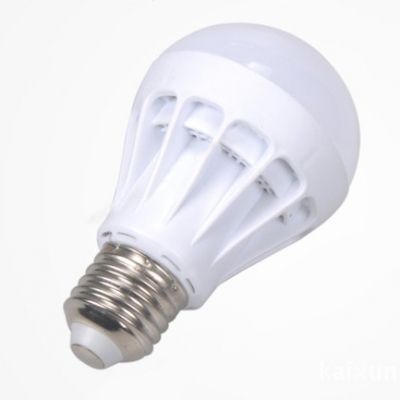 5W E27 Warm White Light LED Globe Bulb