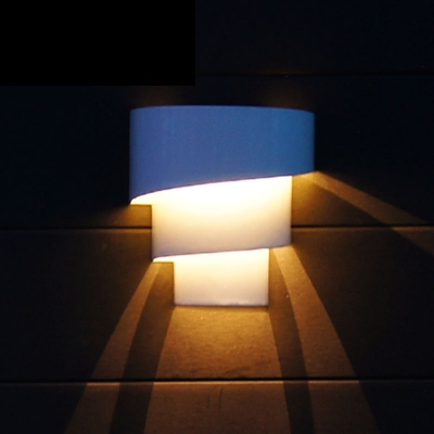 Metal White Single LED Solar Wall/Deck Light