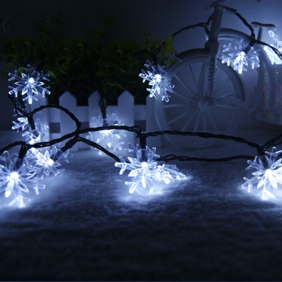 Cool White 30 Pieces Snowflakes Outdoor Solar Led String Rope Lighting