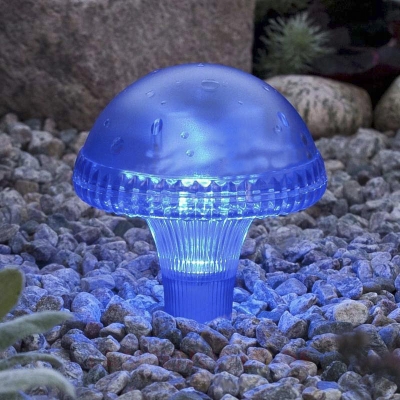 Green Light Four Inches Plastic Solar Powered LED Garden Landscape Decorative Lighting