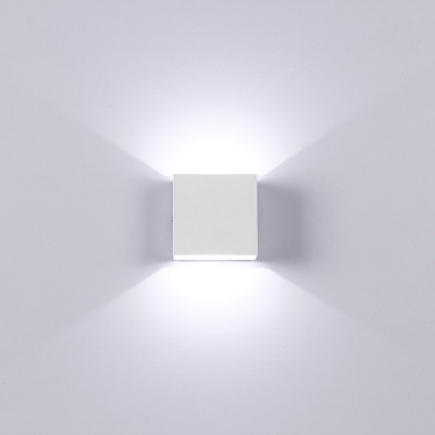 Modern Cube Wallwasher 2'' White/Black