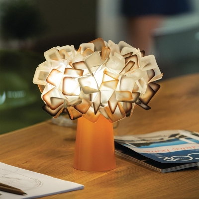 

Polycarbonate Bouquet Table Lamp, Black;orange;white;violet, HL440407