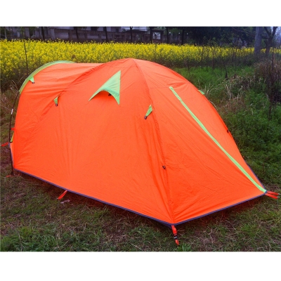 Outdoors 4-Person Family Tent 3-Season Water Resistant Camping Dome Tent