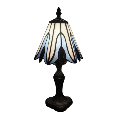 Tiffany Floral Theme 6.3''W Table Lamp with Stained Glass Shade 2 Designs for Option