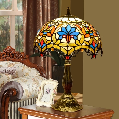 Victorian Tiffany Dome Shaped Table Lamp Stained Glass 19