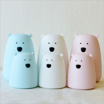 Cartoon Polar Bear Night Light Sleeping Lamp Battery-Operated/Rechargeable in Pink/Blue/White
