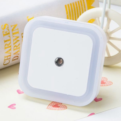 Portable Mini Light-Sensing Heart/Square/Round Shape LED Night Light in Blue/White/Yellow/Pink