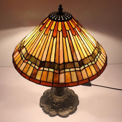 Geometrical Patterned Handmade Table Lamp with Tiffany Stained Glass Shade and Antique Bronze Base