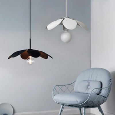 Indoor Black/White Single Light Pendant Light in Nordic style