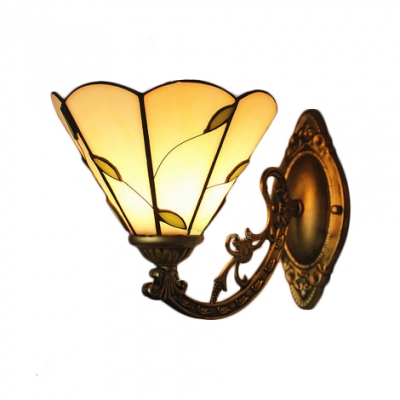 Leaf Design Wall Sconce Lodge Tiffany Style Amber Glass Wall Lamp for Bedroom