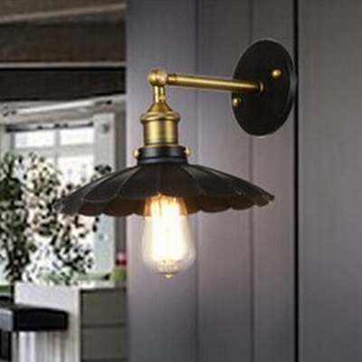 Brass Finish Shallow Round Wall Lamp Retro Style Steel Single Bulb Decorative Wall Lamp